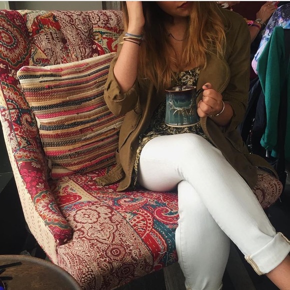 The Castings bleach out mid-rise Jeans - Picture 4 of 7